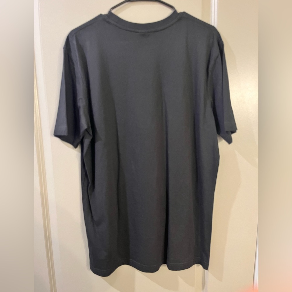 SOLD! OAKLEY black short sleeve t-shirt - Picture 8 of 8